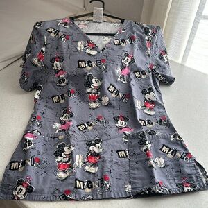 436. Disney Gray Scrub Top Size XS Small